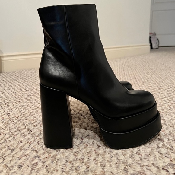 ALDO Platform Bootie - New - Size 7 - Picture 5 of 8